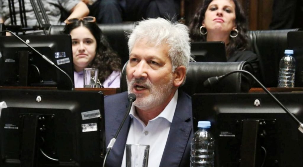 Cuando los prejuicios nublan la razón obstruyen conclusiones acertadas.