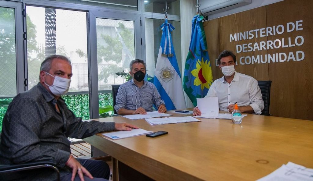 Luján - Firma de convenios de financiamiento para la mejora del hábitat