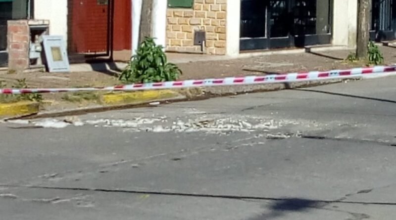 Cañuelas – Extraña explosión en las esquinas de Lara y Florida.