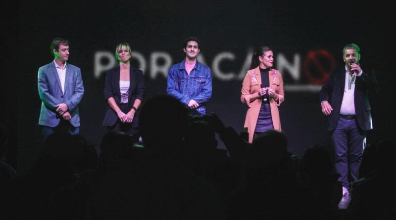 Greenpeace celebró la presentación de su documental “Por Acá No”