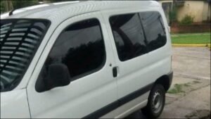 Cañuelas - Robaron una Camioneta a punta de pistola en el Barrio Obrero.