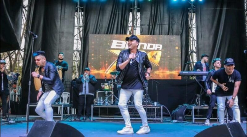 Cañuelas - Multitudinario festejo por el Día del Trabajador y Trabajadora en Uribelarrea