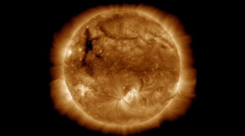Tormenta  Geomagnética,  Erupción Solar.