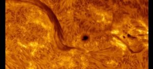 Alerta de Llamarada solar - Gran mancha Solar frente a la Tierra.