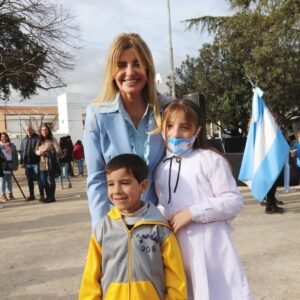 Cañuelas – más de 1.300 estudiantes hicieron su promesa de fidelidad a la bandera