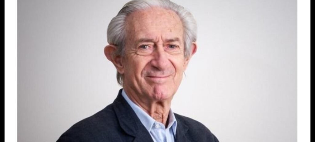 Juan José Llach es el nuevo presidente de la Academia Nacional de Ciencias Económicas
