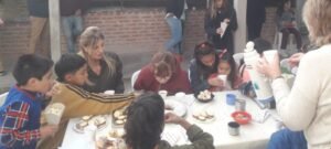 Vicente Casares Cañuelas – La Sra Intendenta Marisa Fassi visito la Biblioteca Ateneo y estuvo  hablando con los vecinos.