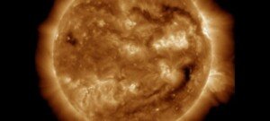 Llamarada solar G2 índice Kp5, alerta en redes de Alta y Media tensión.