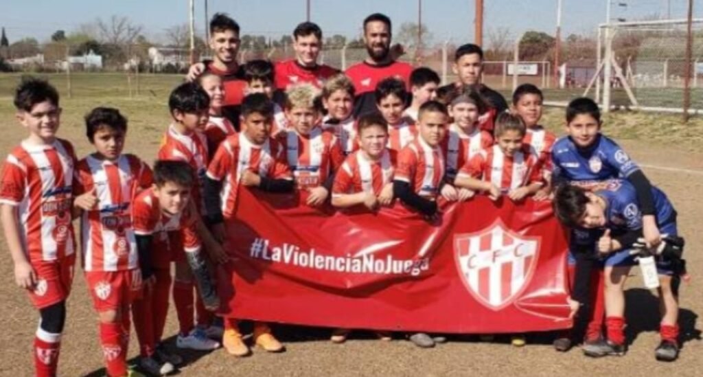Cañuelas - Dejen jugar a Paula Bolaño