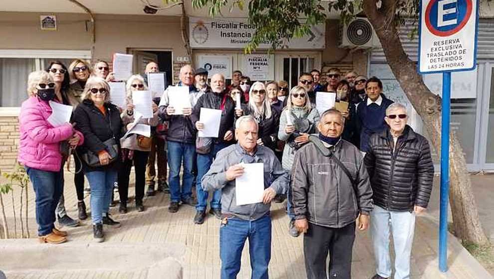 Neuquén Vecinos  -  denuncian penalmente al diputado Macrista Francisco Sánche