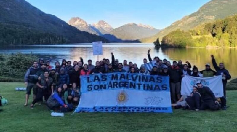 Lago Escondido hoy es un enclave colonial inglés en el Territorio Argentino.