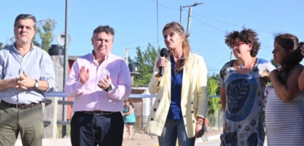Provincia inauguró el puente Combate de Los Pozos en Cañuelas