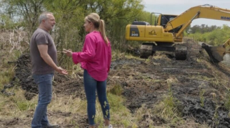 Sabbatella y Fassi verificaron las tareas de perfilado de arroyos en Cañuelas
