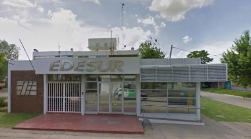 Cañuelas Centro – Edesur corta la energía eléctrica de 30 cuadras a la redonda y diferentes barrios.