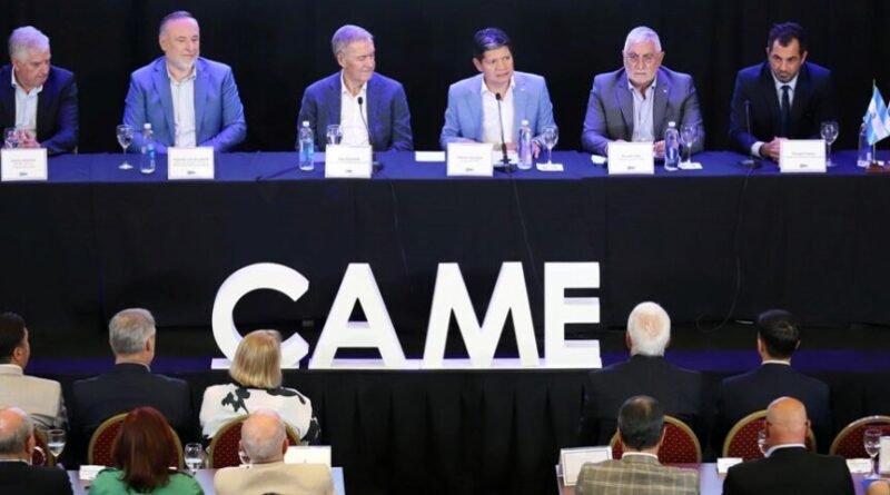 Schiaretti en CAME –  Propone medidas para resolver los problemas de la macroeconomía que afectan a las pymes