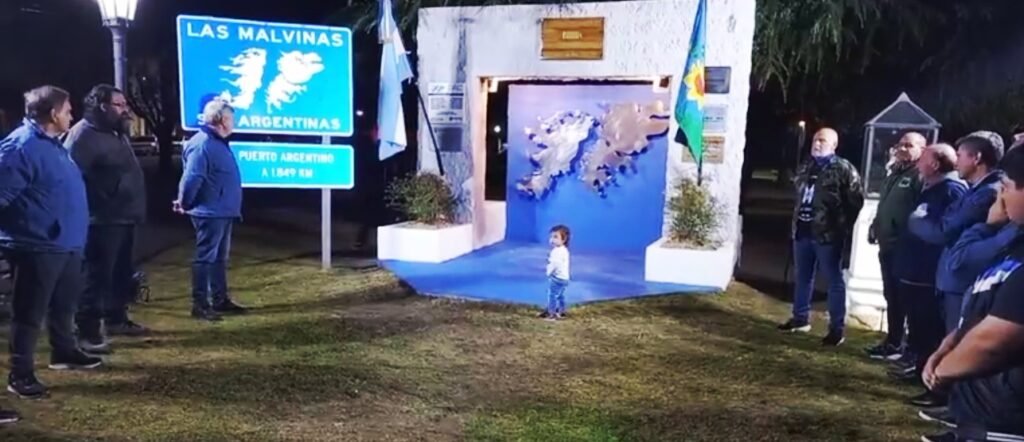 Cañuelas -  Acto por el 2 de Abril del  1982 la Gesta de Malvinas por la Agrupación de  Excombatientes