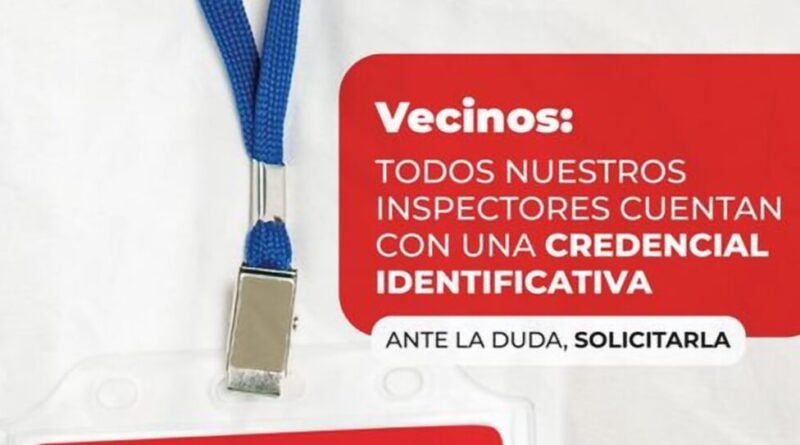 Lobos -  Los inspectores tienen una credencial con código QR para la verificación.