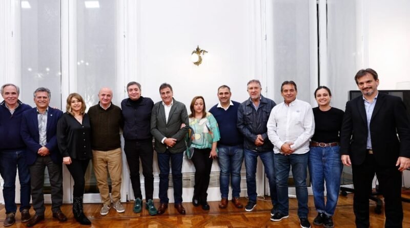 El Frente Renovador fue parte fundacional de un espacio político hace 3 años, Comunicado.- 
