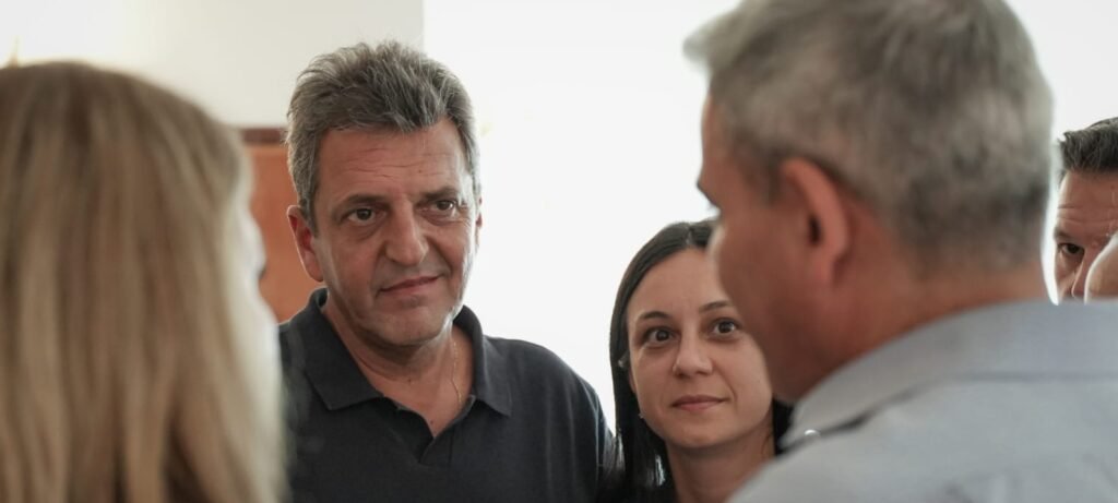 Roque Pérez -  El Retorno de Sergio Massa: Un Nuevo Impulso para el Frente Renovador