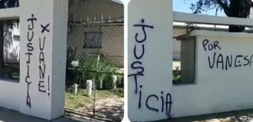 Cañuelas – Vandalismo en la fachada del Hospital Marzetti.