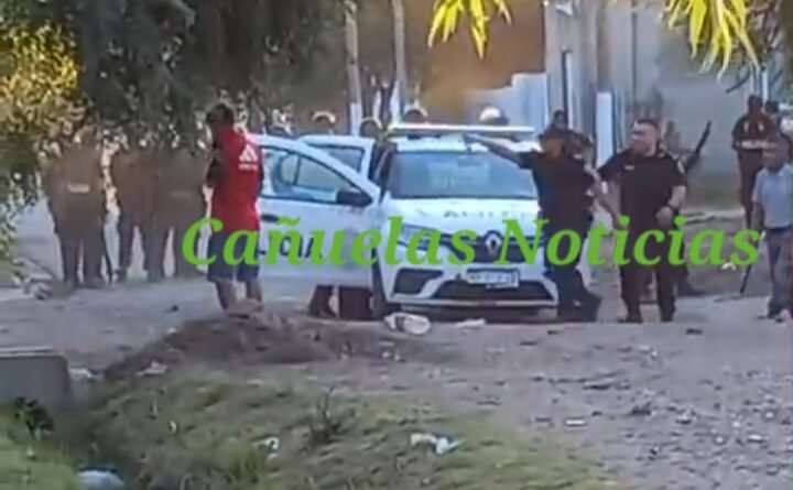 Cañuelas – Desalojo por el momento en Barrio Libertad Avance policial del Grupo UTOI