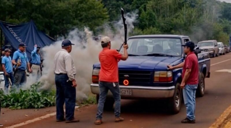 Misiones - Productores Yerbateros Radicalizan su Protesta y Queman Carga de una Camioneta