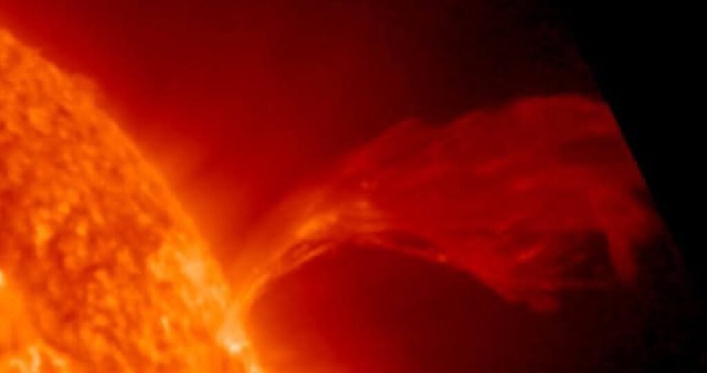 Alerta Espacial Tormenta Geomagnética y Riesgo para Satélites Impactan la Tierra"
