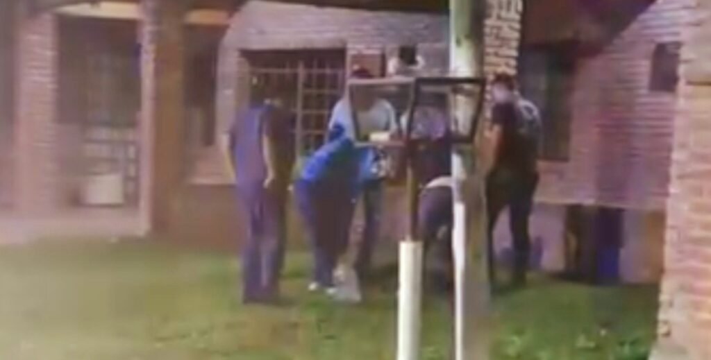Máximo Paz  - Tragedia y Heroísmo Jóvenes salvaron a otro Joven que Intento ahorcarse en la Iglesia.