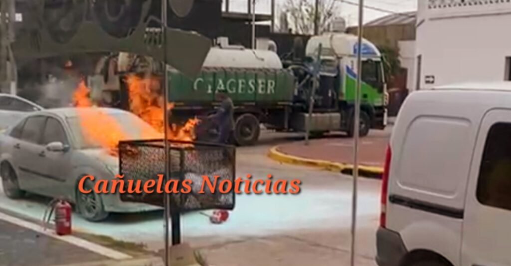Cañuelas Incendio de vehículo moviliza a bomberos y autoridades en el centro.