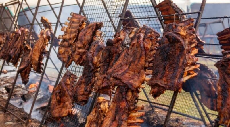 Uribelarrea Vibró con Más de 35 Mil Personas en la Tercera Fiesta del Costillar Criollo