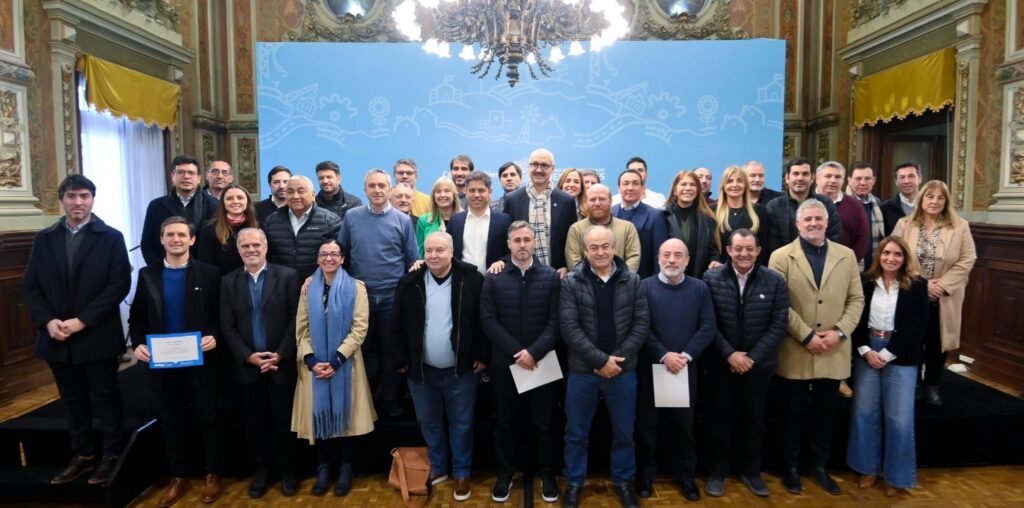 La Plata Casa de Gobierno Kicillof -  Se firmaron acuerdos con UNICEF.
