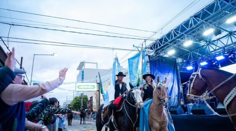 Desfile guacho Cañuelas Noticias