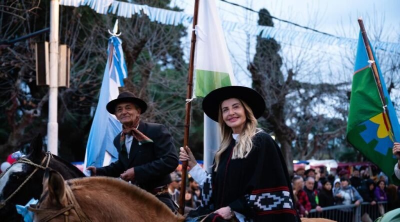 Desfile guacho Cañuelas Noticias