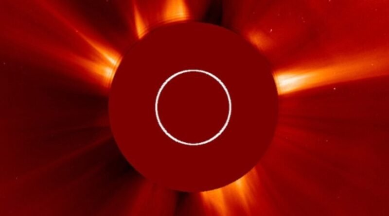 ¡Alerta Espacial! Una potente erupción G2 solar desata una tormenta geomagnética hacia la Tierra.