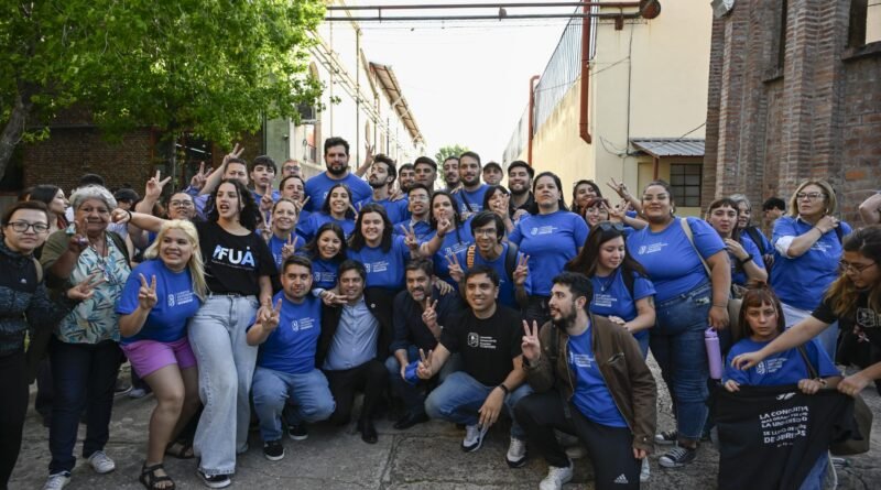 Kicillof encabezó la renovación de autoridades de la Juventud Universitaria Peronista-