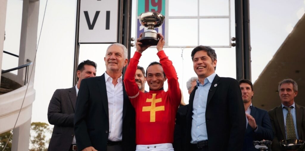 Kicillof Presidió el Gran Premio Internacional Dardo Rocha en el Hipódromo de La Plata