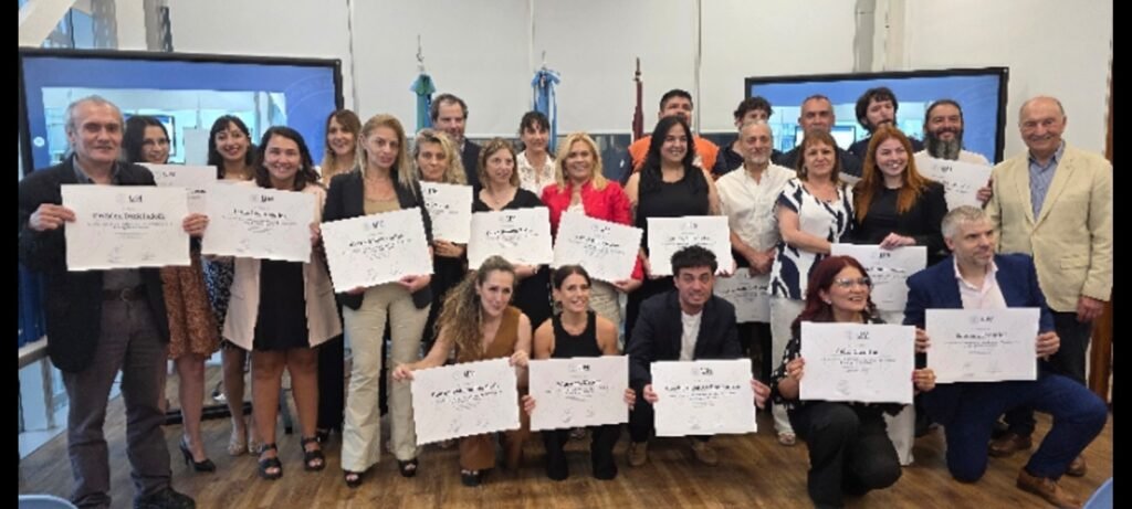 La Universidad de Morón Gradúa a Profesionales para un Modelo de Seguridad Moderno y Federal