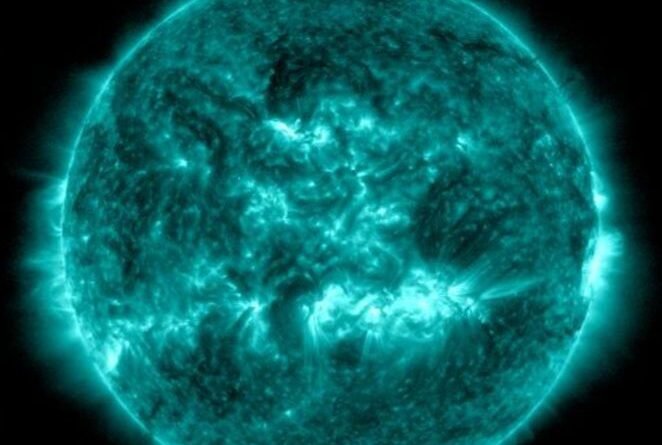 El Sol Erupción - Fuerte Llamarada Solar Registrada Este Sábado- 