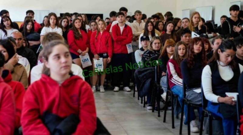 Cañuelas: la Universidad de Morón realizó la Expo Orientación Vocacional 2026-